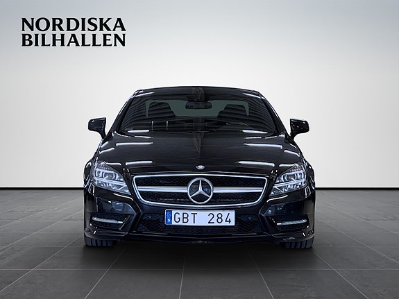 Mercedes-Benz CLS350 2 of 16