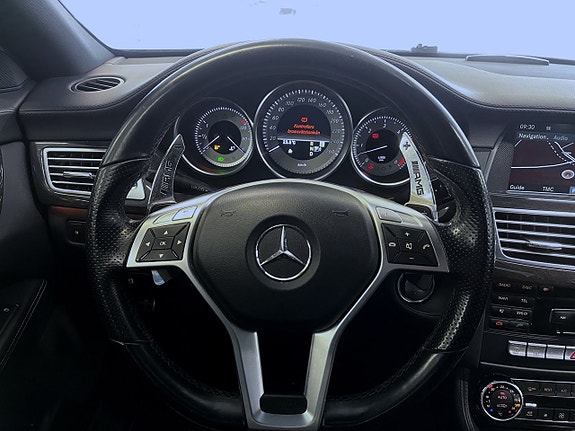 Mercedes-Benz CLS350 9 of 16
