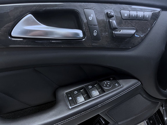 Mercedes-Benz CLS350 7 of 16