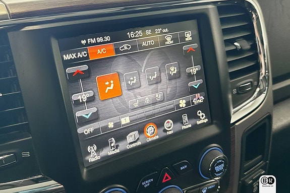 Dodge RAM 1500 13 of 21