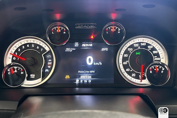 Dodge RAM 1500 11 of 21