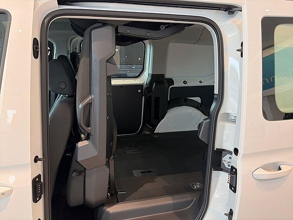 Volkswagen Caddy 13 of 14