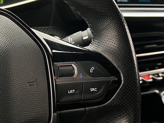 Peugeot e-208 26 of 30
