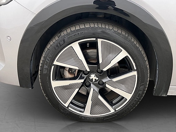 Peugeot e-208 28 of 30