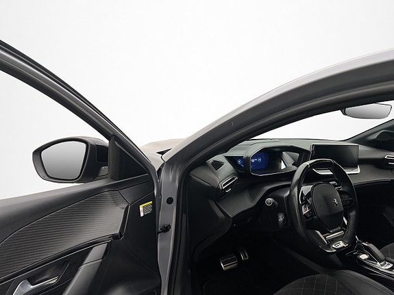 Peugeot e-208 10 of 30