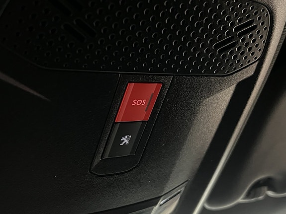 Peugeot e-208 24 of 30