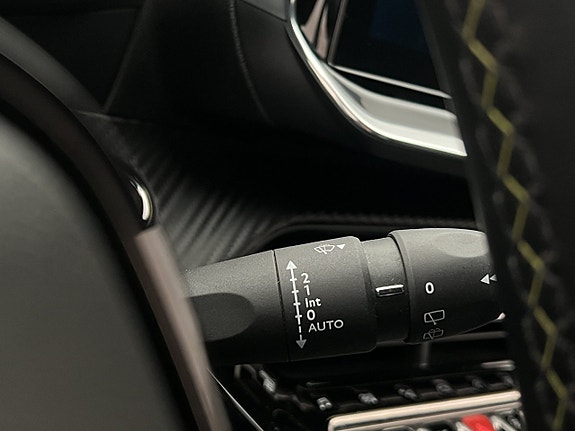 Peugeot e-208 27 of 30