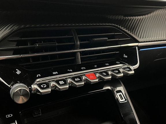 Peugeot e-208 17 of 30