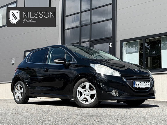 Peugeot 208 2 of 30