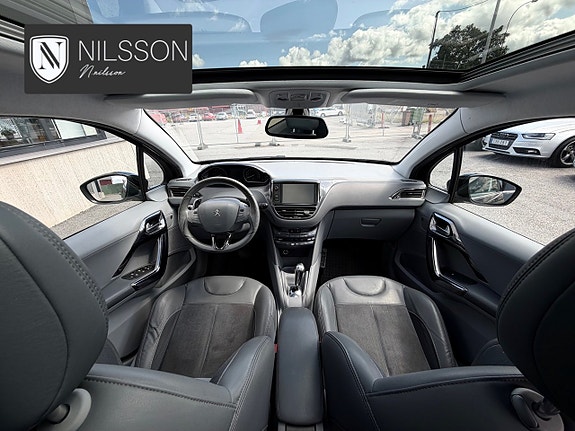 Peugeot 208 26 of 30