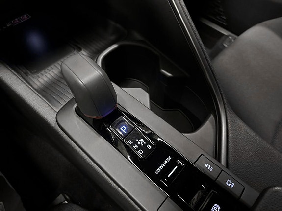 Toyota C-HR 17 of 19
