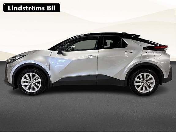 Toyota C-HR 6 of 19