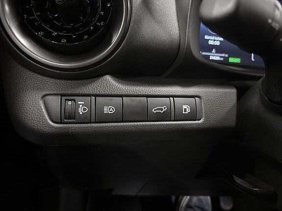 Toyota C-HR 19 of 19