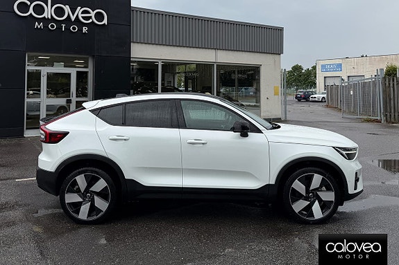 Volvo C40 2 of 16