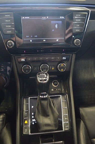 Skoda Superb 24 of 25