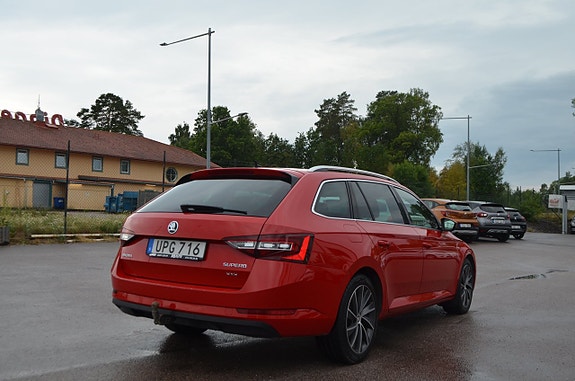 Skoda Superb 13 of 25