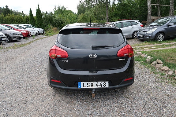 Kia Ceed 5 of 8