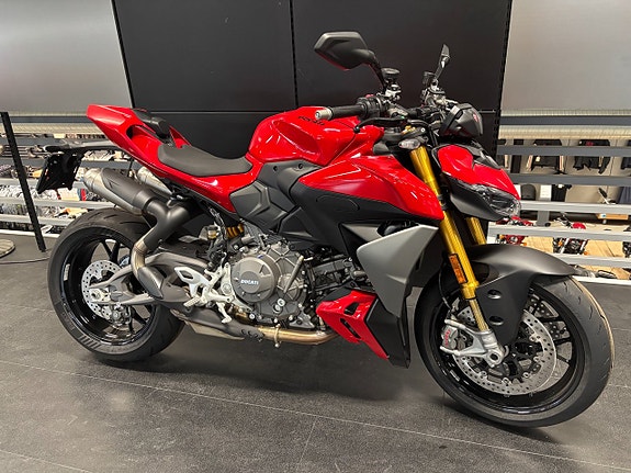 Ducati Streetfighter V2 S *Demo Passa på* Spara 25 000:- 5 of 5