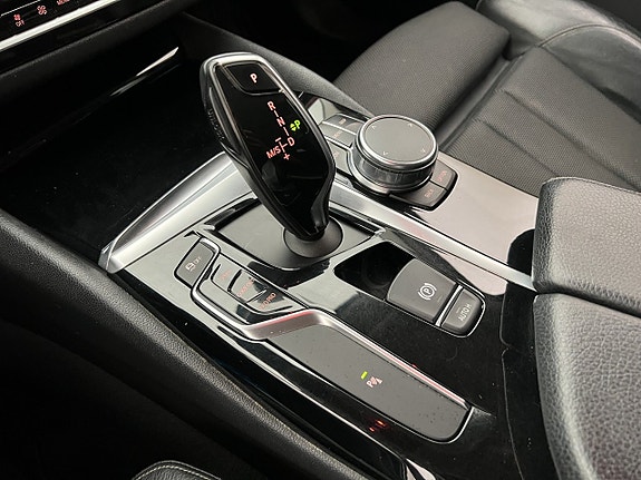 BMW 520 19 of 28