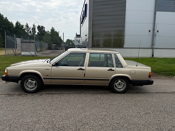 Volvo 740 11 of 11