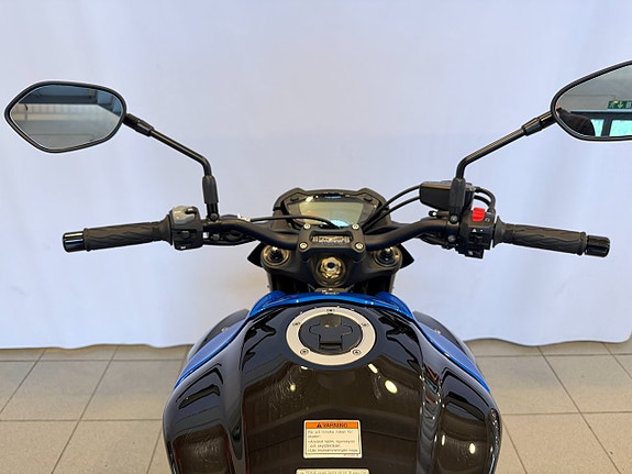 Suzuki GSX-S1000 7 of 9