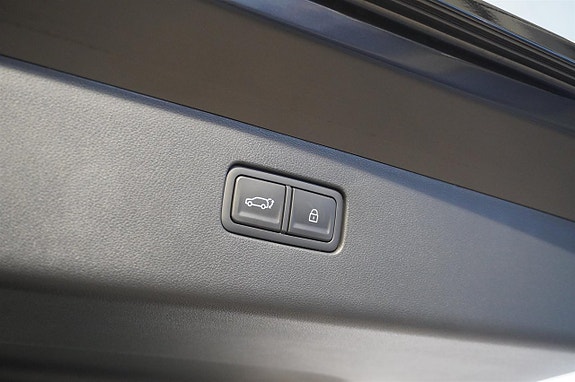 Hyundai Ioniq 9 8 of 17