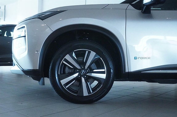 Nissan X-Trail 12 of 12