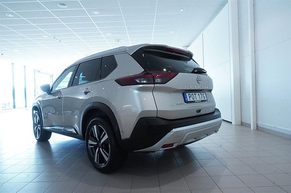 Nissan X-Trail 4 of 12