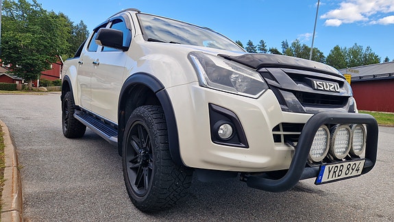 Isuzu D-max 16 of 17