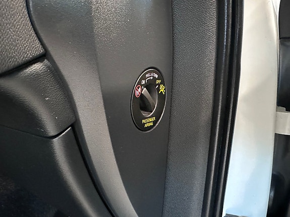 Volvo XC40 23 of 27