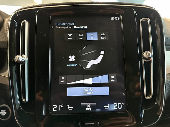 Volvo XC40 20 of 27
