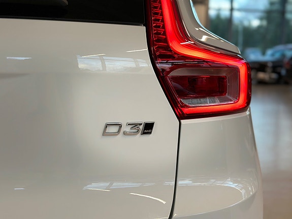 Volvo XC40 10 of 27