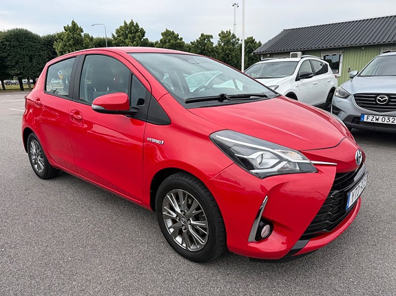 Toyota Yaris 7 of 23