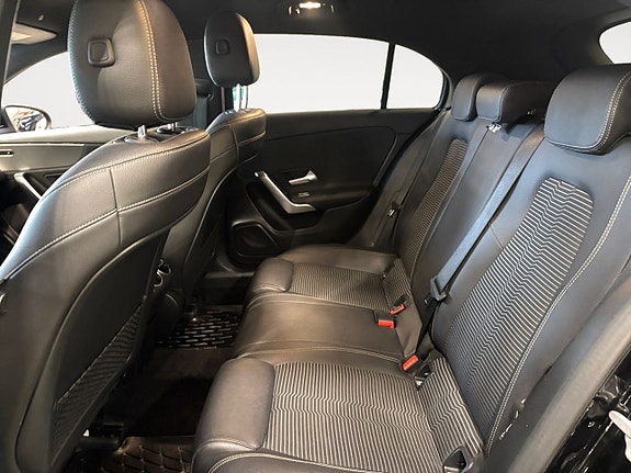 Mercedes-Benz A200 14 of 26