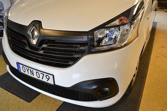Renault Trafic 14 of 14