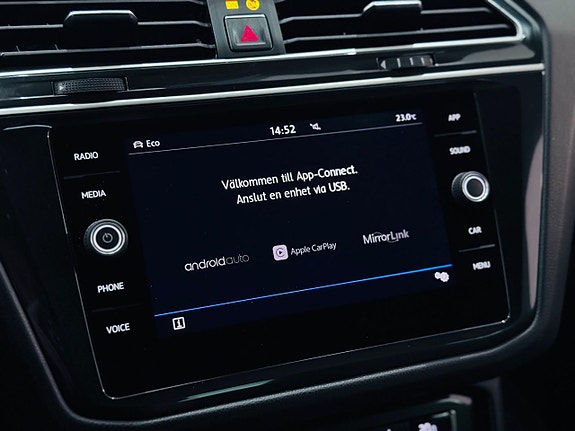 Volkswagen Tiguan 13 of 23