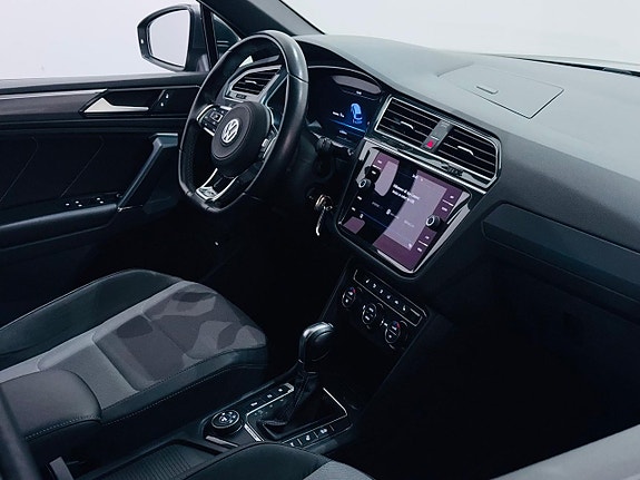Volkswagen Tiguan 5 of 23