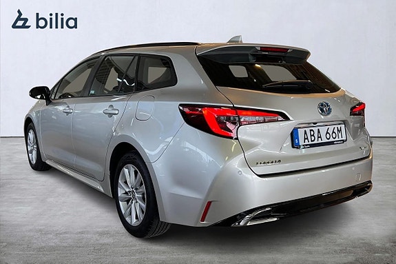 Toyota Corolla 2 of 20