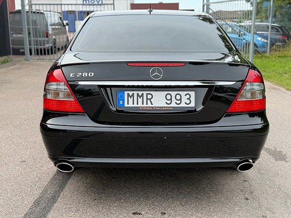 Mercedes-Benz E280 6 of 21