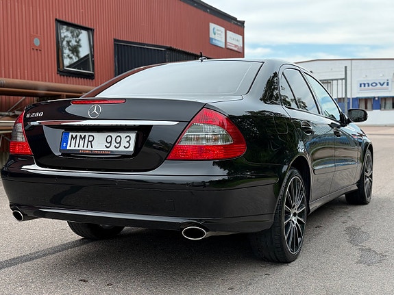 Mercedes-Benz E280 5 of 21