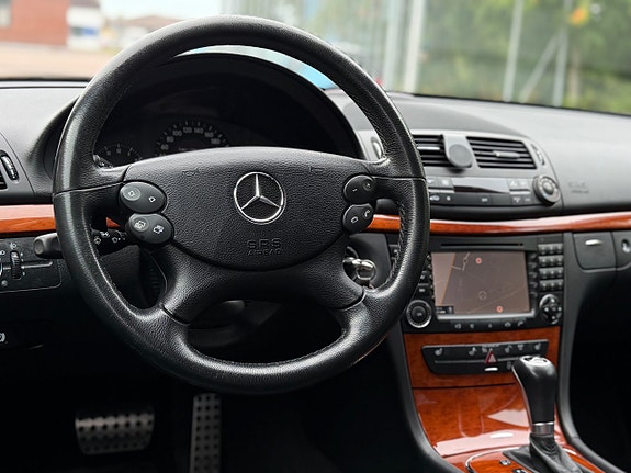 Mercedes-Benz E280 13 of 21