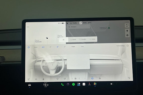 Tesla Model Y 19 of 25