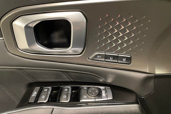 Kia Sorento 21 of 30
