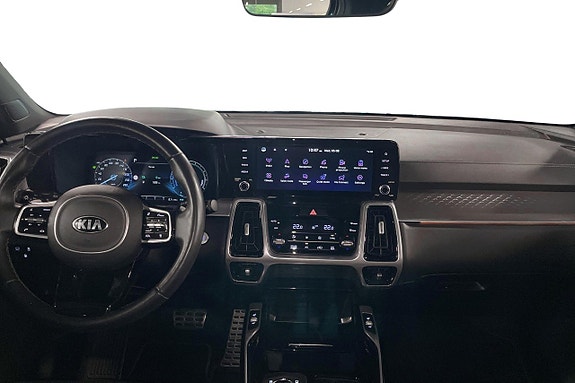 Kia Sorento 9 of 30