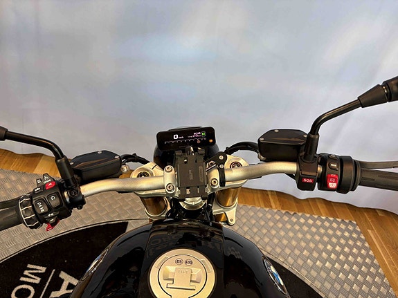 BMW R 12 NINET 12 of 16