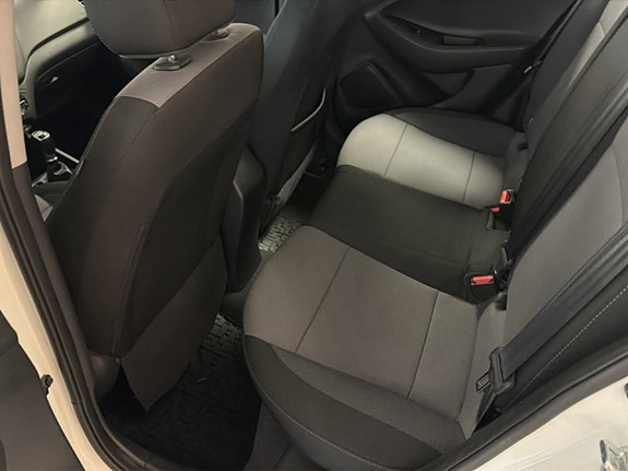 Hyundai i20 11 of 23