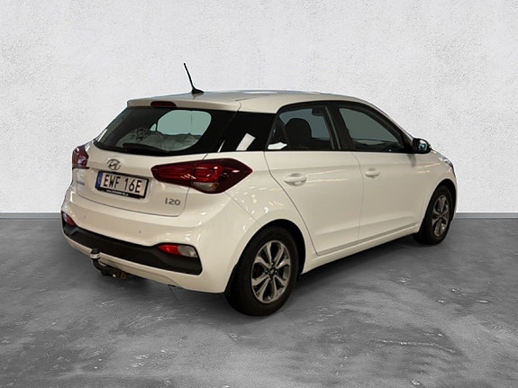 Hyundai i20 5 of 23