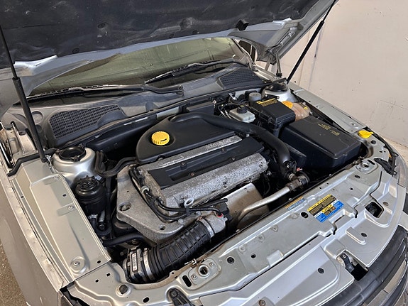 Saab 9-5 15 of 16