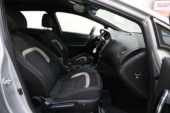 Kia Ceed 15 of 18