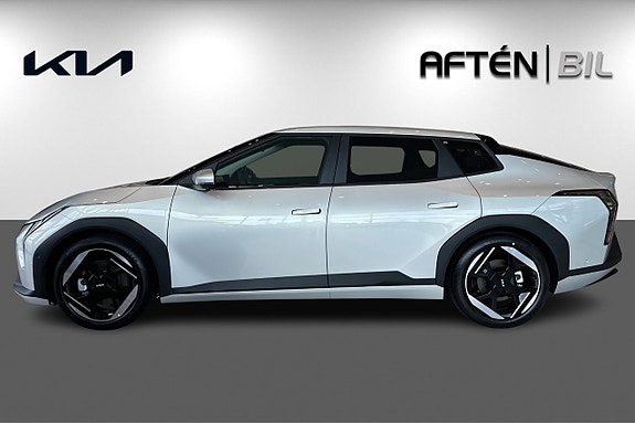 Kia EV4 5 of 23
